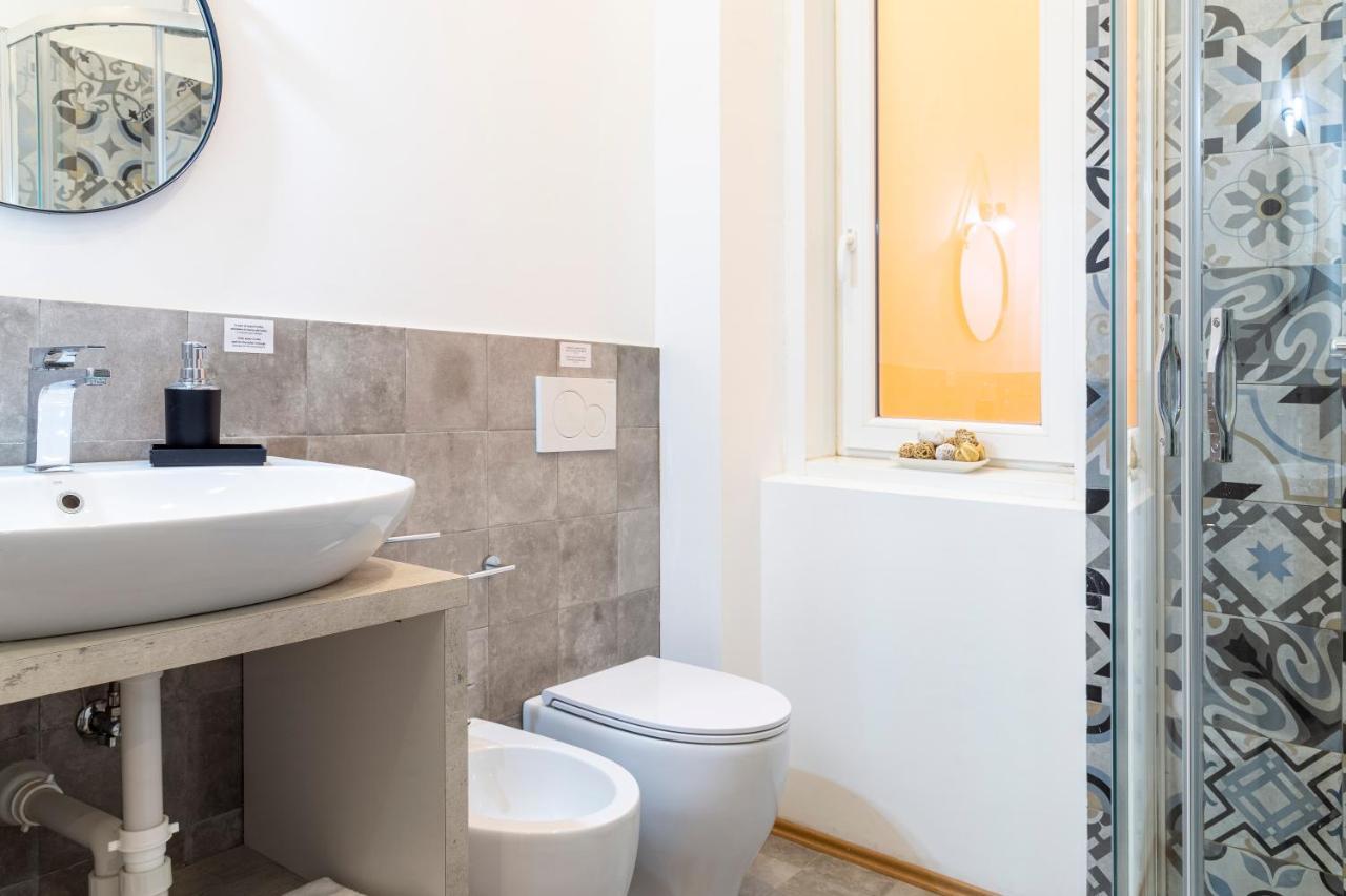 Pregiata Camera Con Bagno Privato - Blu Di Persia Triest Zewnętrze zdjęcie