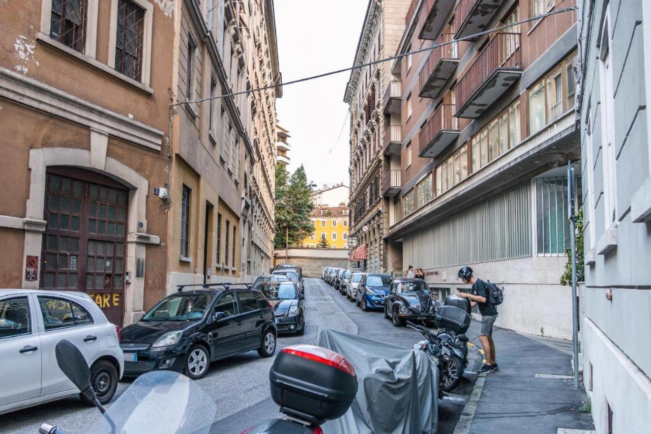 Pregiata Camera Con Bagno Privato - Blu Di Persia Triest Zewnętrze zdjęcie